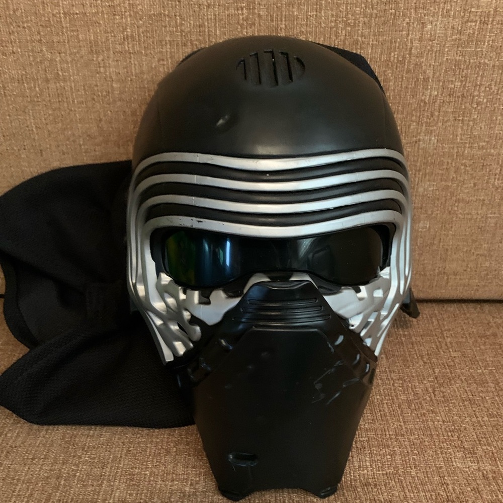 Star Wars Kylo Ren Black Plastic Halloween Costume Mask, for Adult